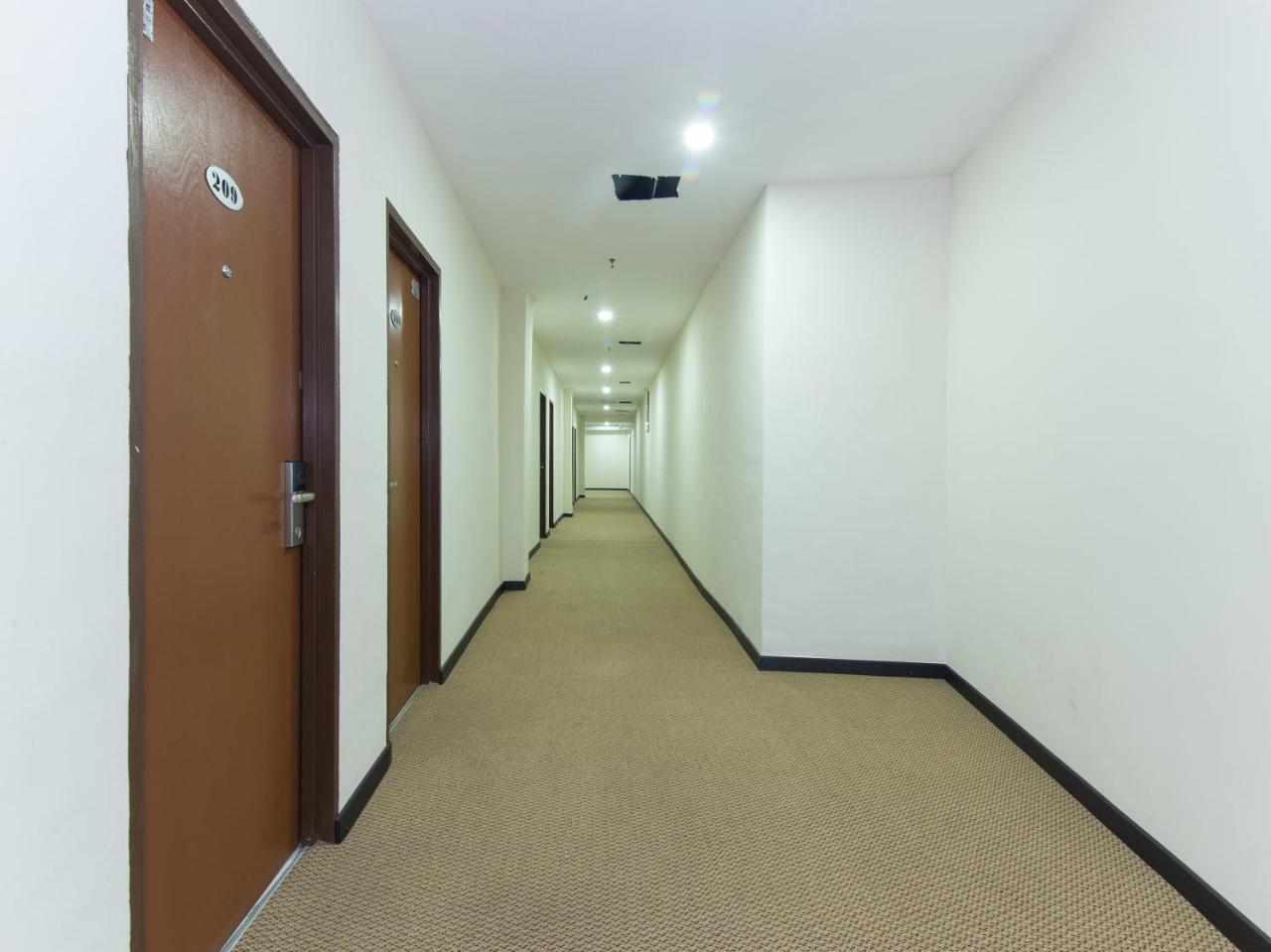 Central Hotel Bahau Ngoại thất bức ảnh